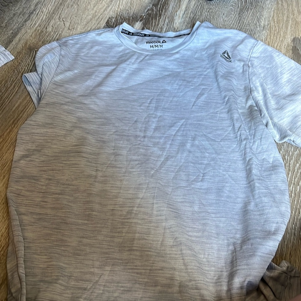 Men’s athletic T-shirt